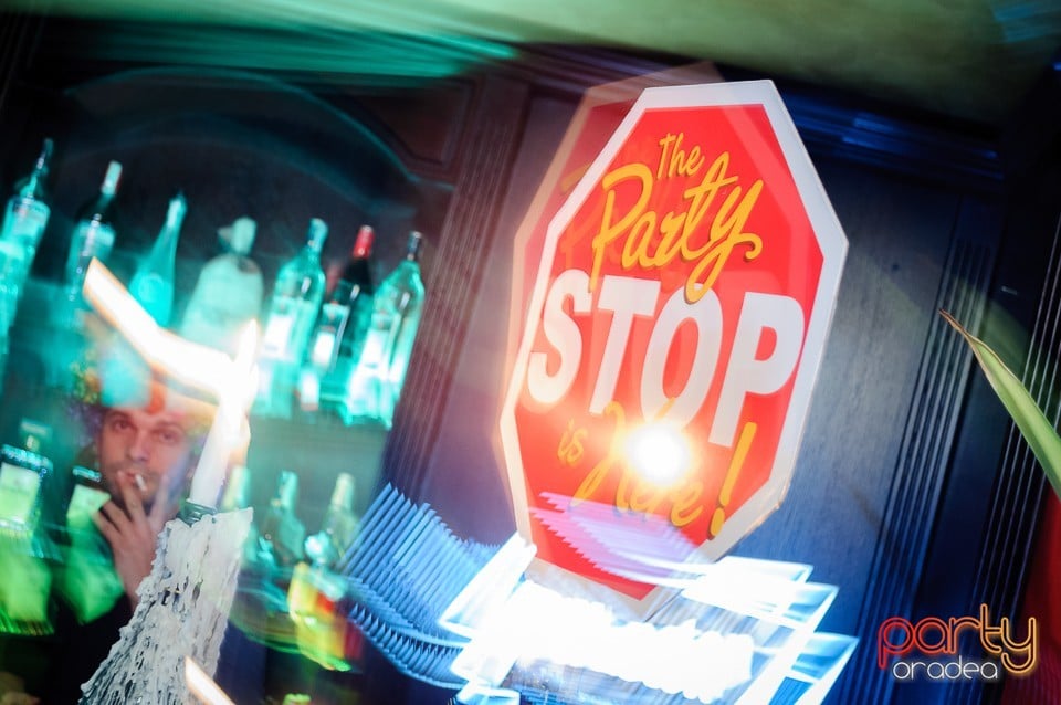 Saturday Dance Party, Downtown Paparazzi