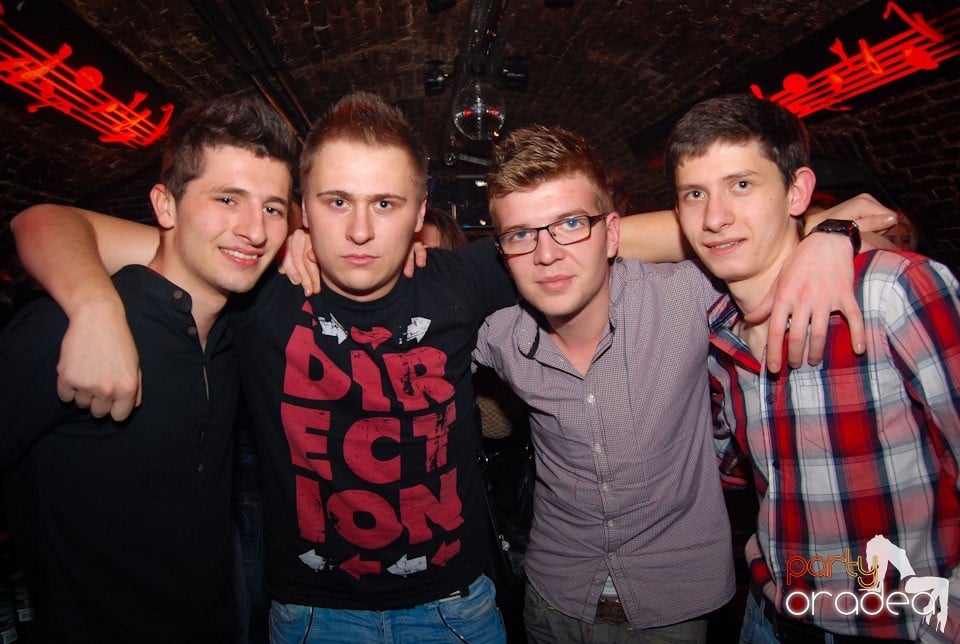 Saturday in Escape Club, 