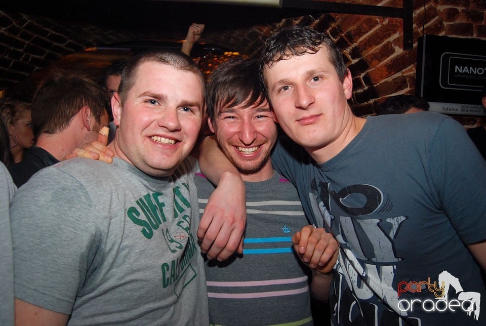 Saturday in Escape Club, 