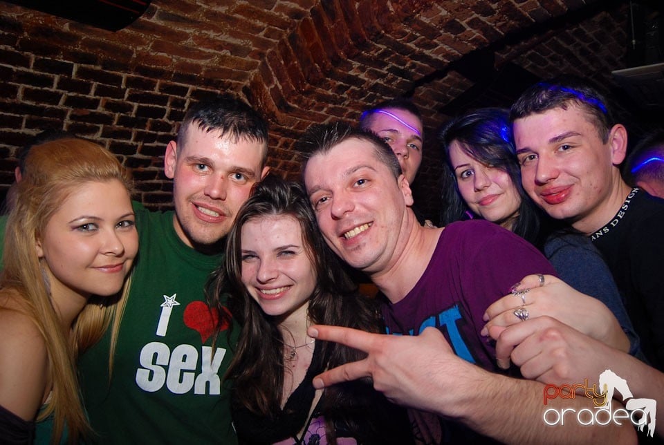 Saturday in Escape Club, 