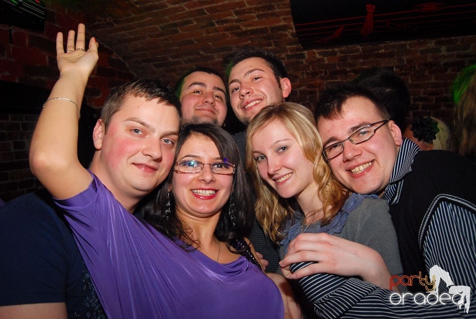 Saturday in Escape Club, 