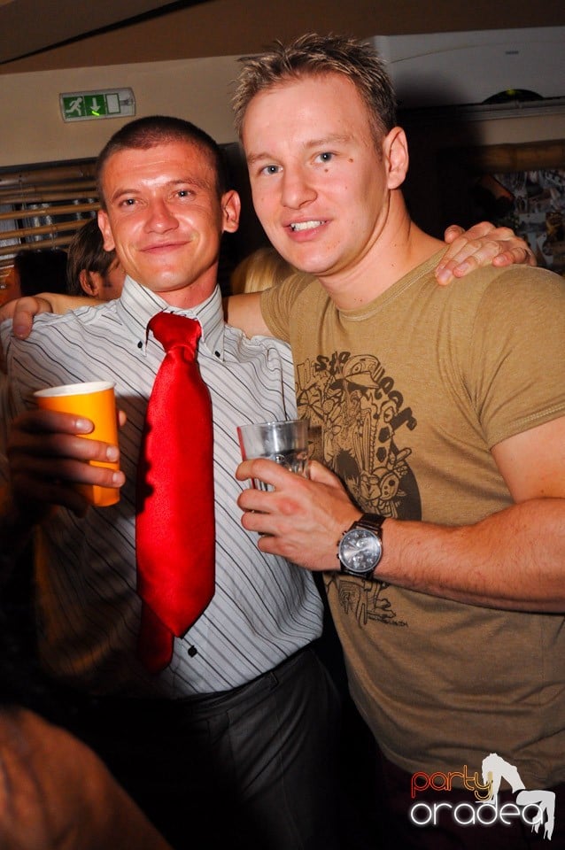 Saturday Night Birthday Party în Zulu, Zulu Caffe