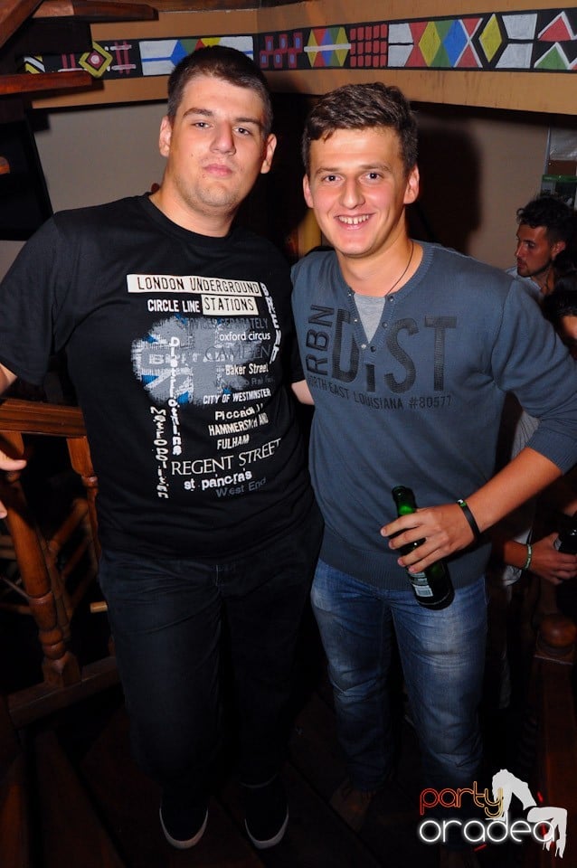 Saturday Night Birthday Party în Zulu, Zulu Caffe