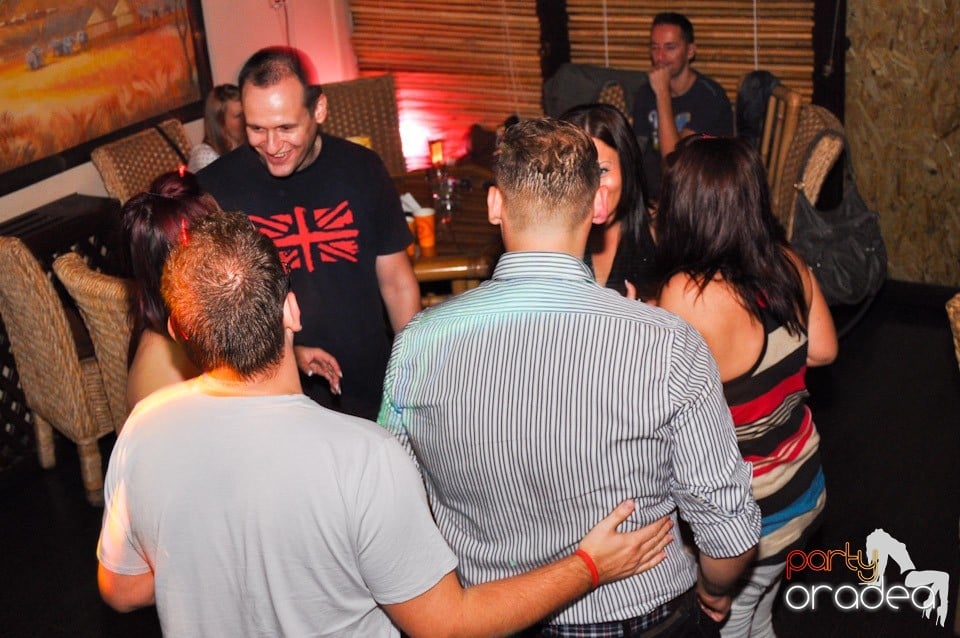 Saturday Night Birthday Party în Zulu, Zulu Caffe