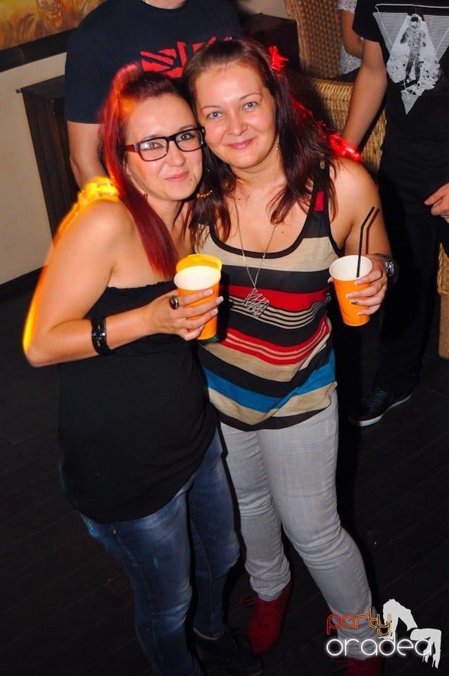 Saturday Night Birthday Party în Zulu, Zulu Caffe