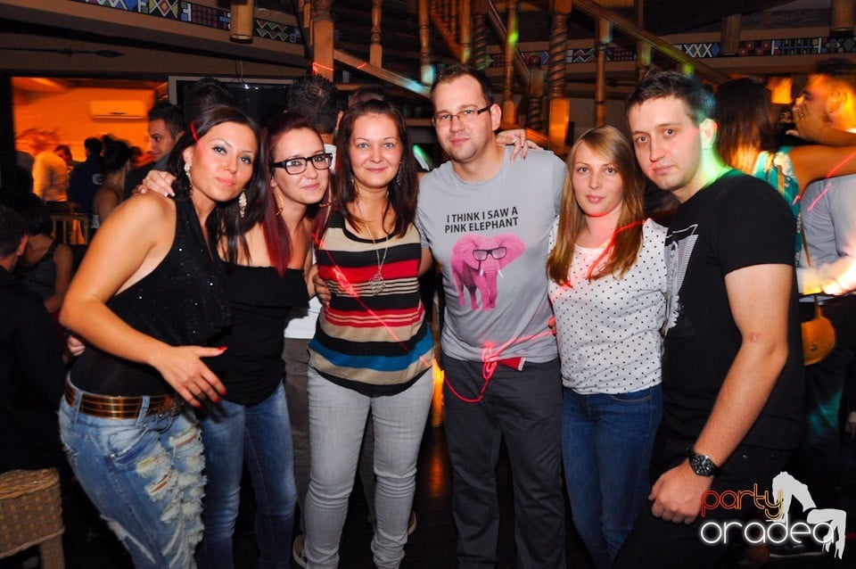 Saturday Night Birthday Party în Zulu, Zulu Caffe