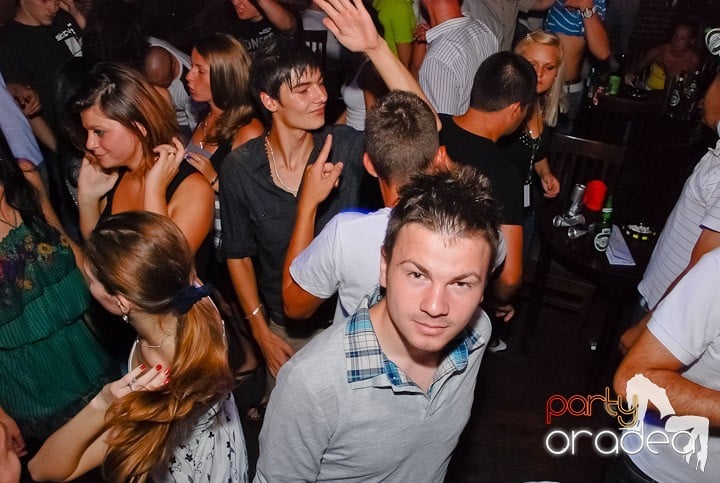 Firday Night Clubbing @ Escape,