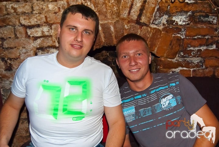 Firday Night Clubbing @ Escape,