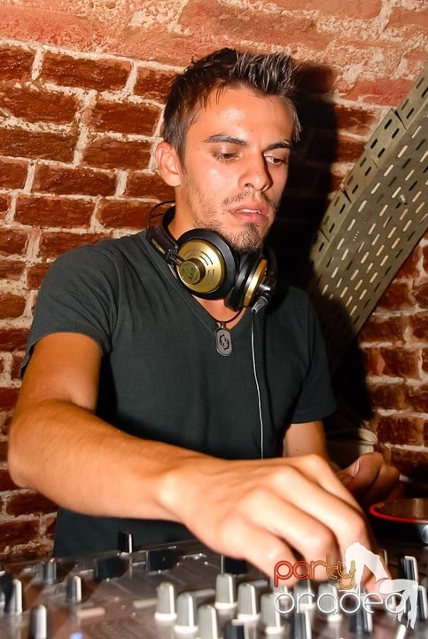 Firday Night Clubbing @ Escape,