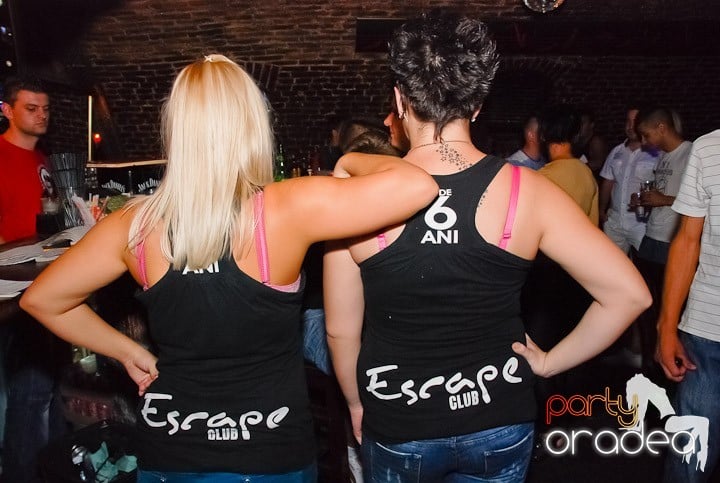 Firday Night Clubbing @ Escape, 