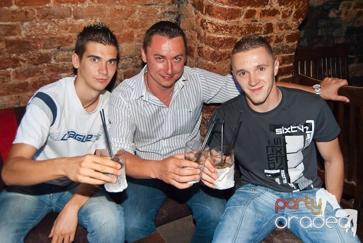 Firday Night Clubbing @ Escape,