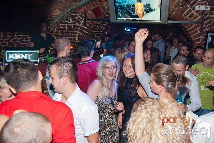 Firday Night Clubbing @ Escape,