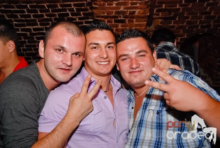 Firday Night Clubbing @ Escape,