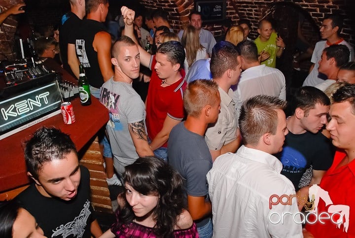 Firday Night Clubbing @ Escape,