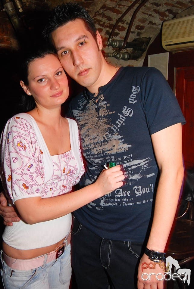 Saturday Night Clubbing în Escape, 