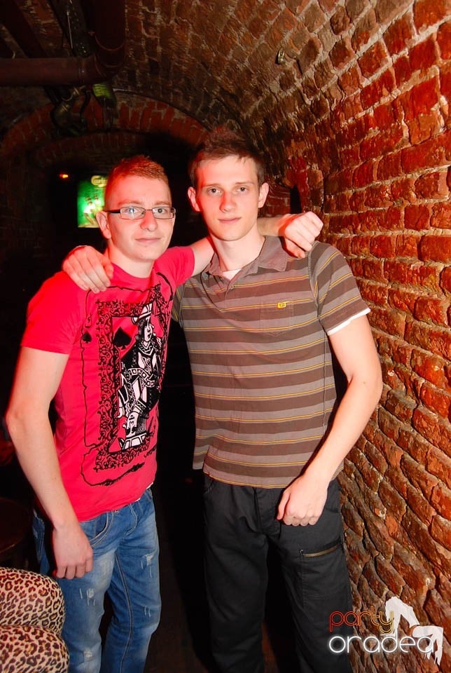 Saturday Night Clubbing în Escape, 