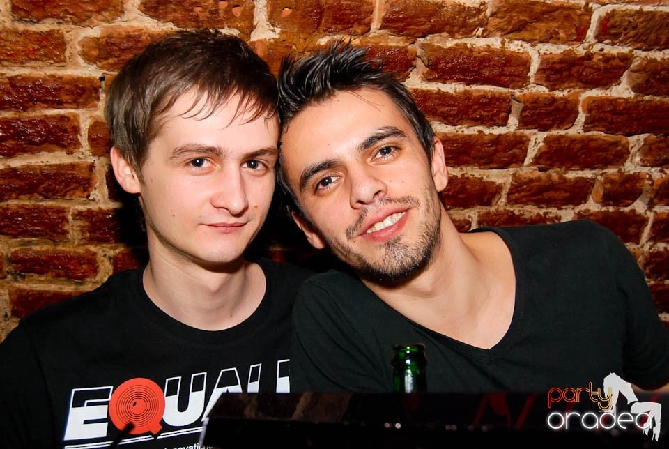 Saturday Night Clubbing în Escape, 