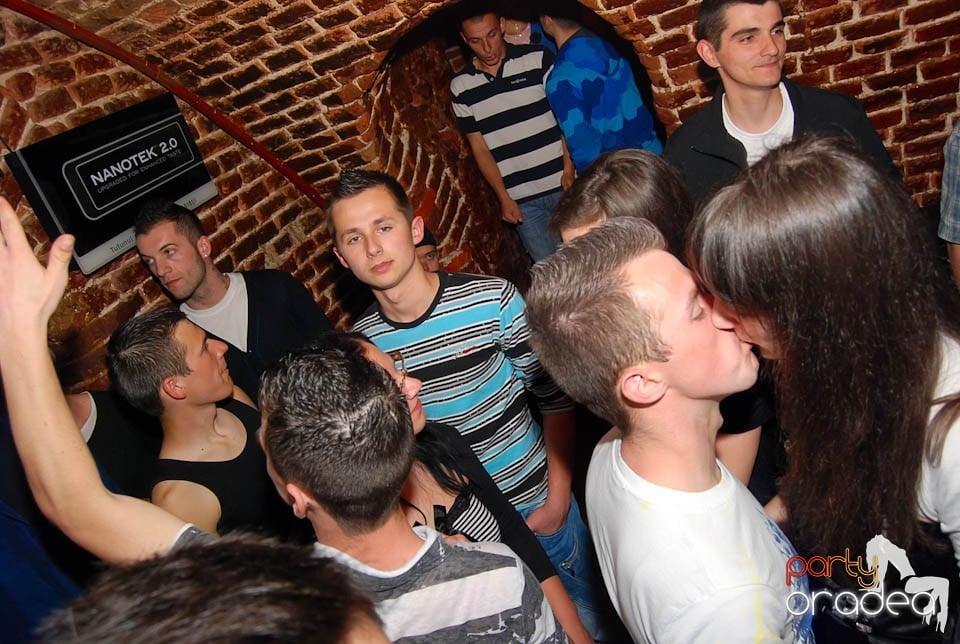 Saturday Night Clubbing în Escape, 