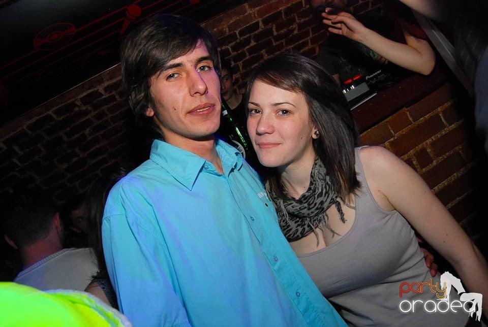 Saturday Night Clubbing în Escape, 