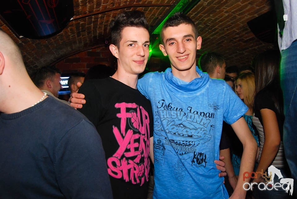 Saturday Night Clubbing în Escape, 