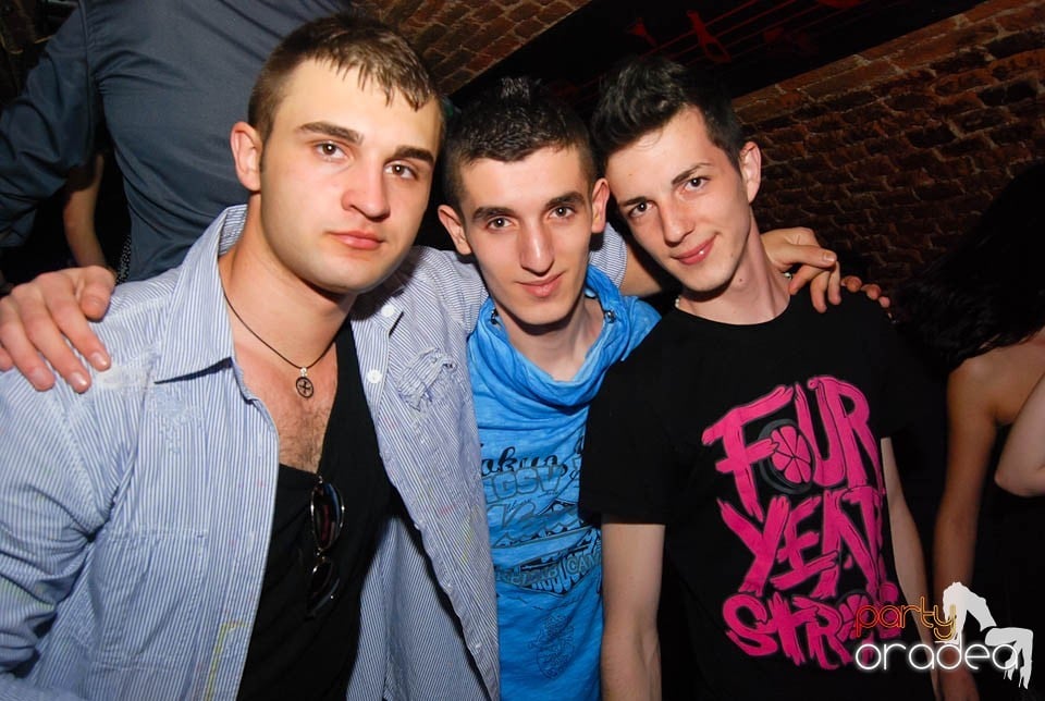 Saturday Night Clubbing în Escape, 