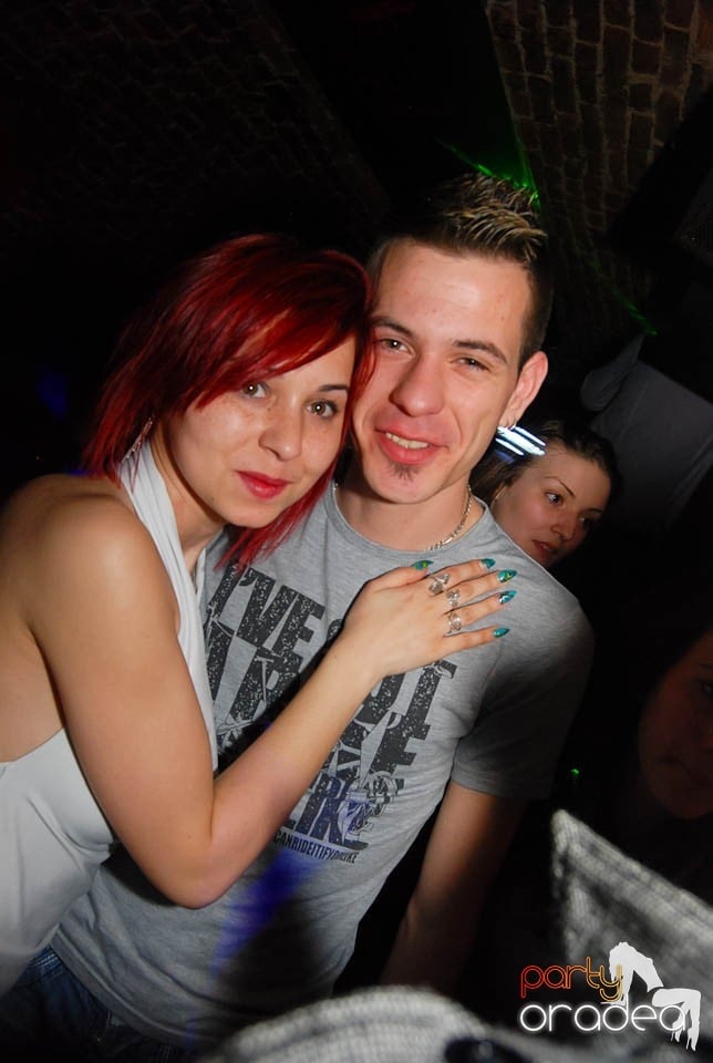 Saturday Night Clubbing în Escape, 