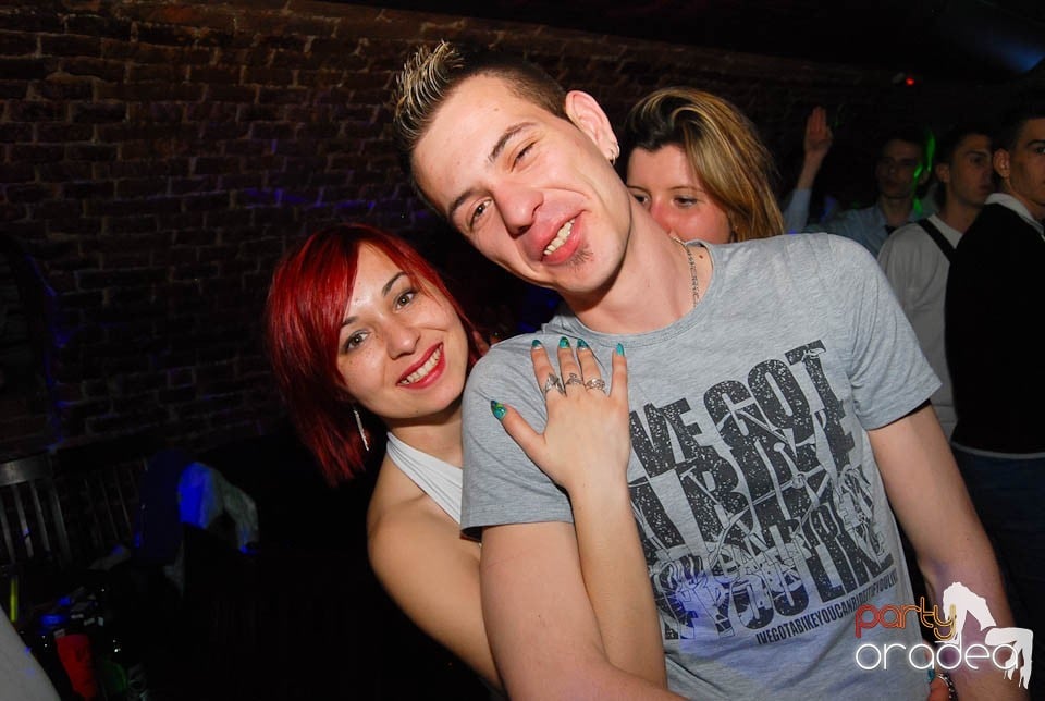 Saturday Night Clubbing în Escape, 