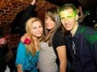 Saturday Night Clubbing în Escape