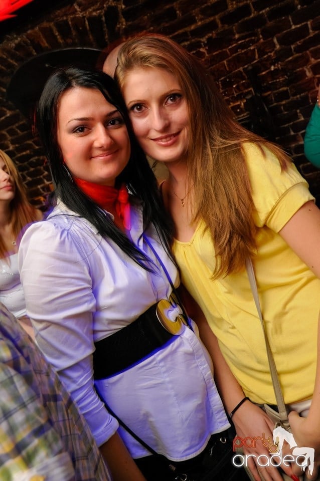 Saturday Night @ Escape,