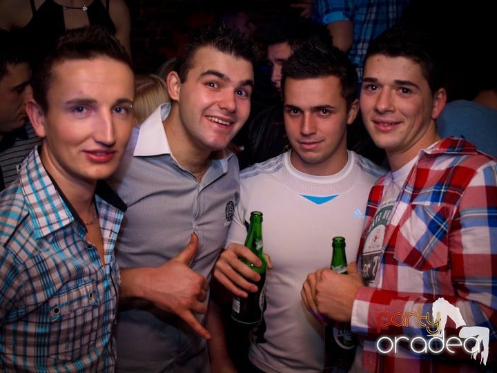 Saturday Night in Escape,