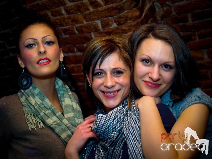 Saturday Night in Escape,