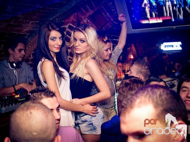 Saturday Night in Escape,