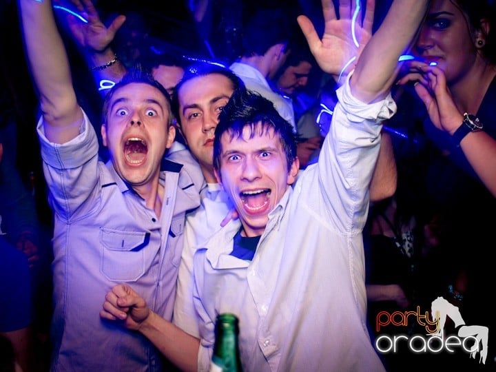 Saturday Night in Escape,