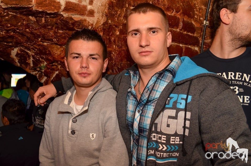 Saturday Night Party @ Escape Club,