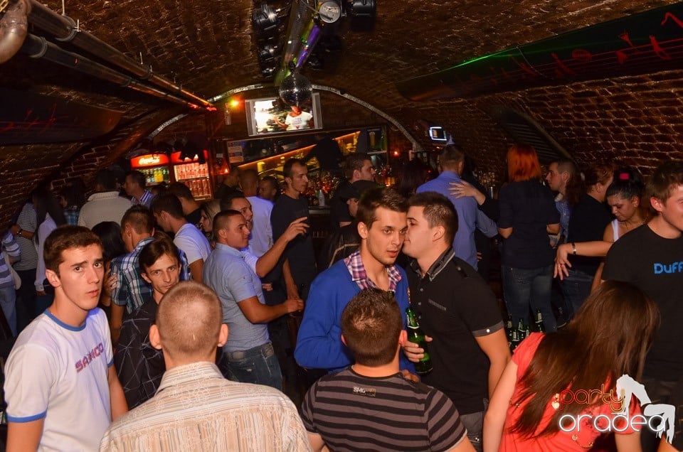 Saturday Night Party @ Escape Club,