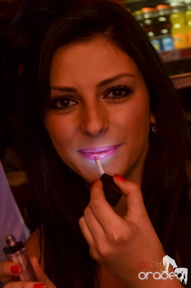 Saturday Night Party @ Escape Club, 