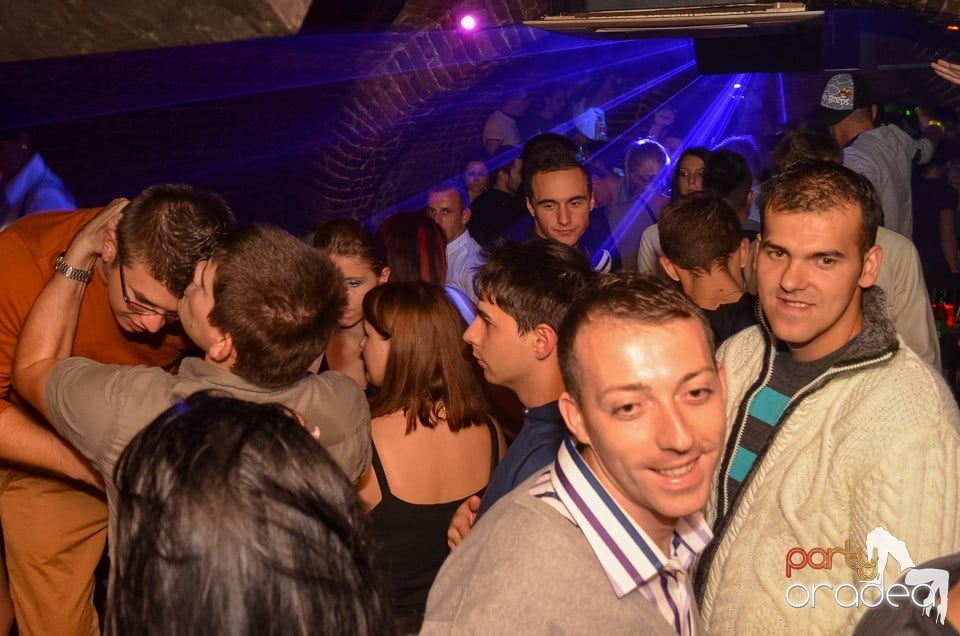 Saturday Night Party @ Escape Club,