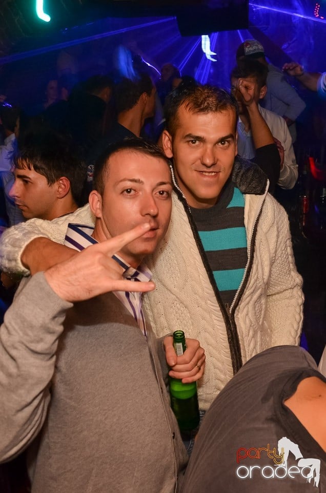 Saturday Night Party @ Escape Club,