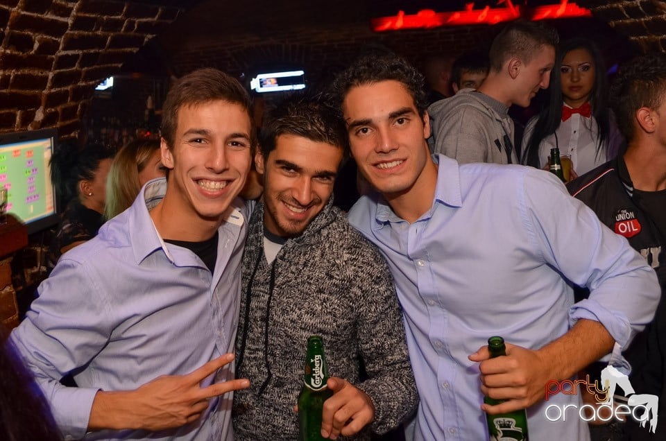 Saturday Night Party @ Escape Club,