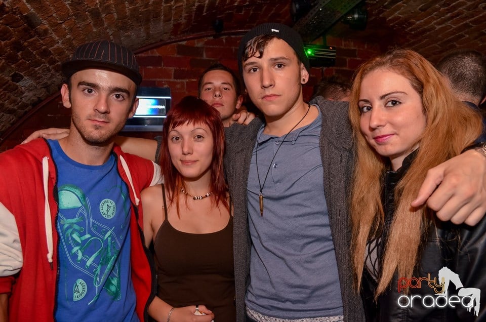 Saturday Night Party @ Escape Club,
