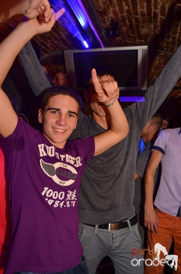 Saturday Night Party @ Escape Club,