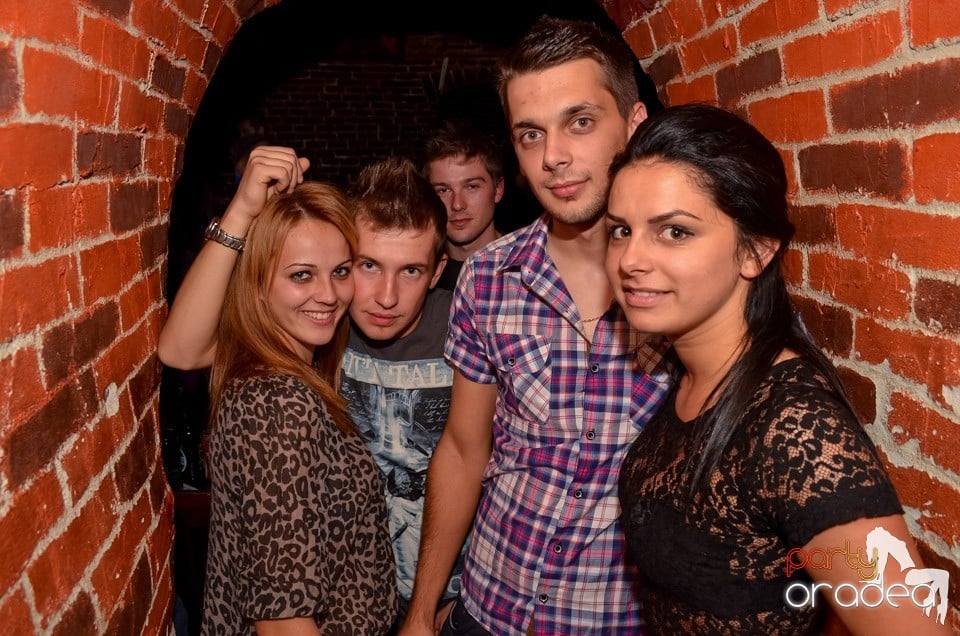Saturday Night Party @ Escape Club,