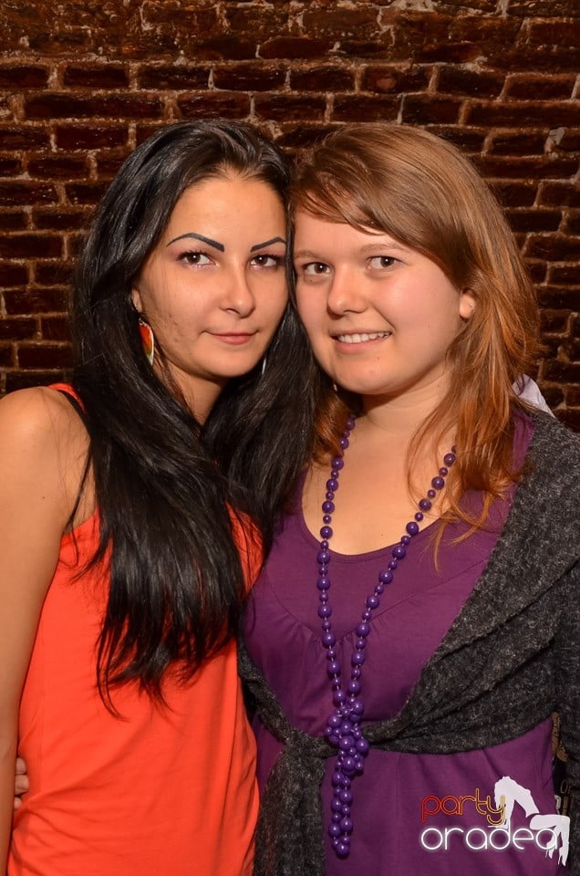 Saturday Night Party @ Escape Club,