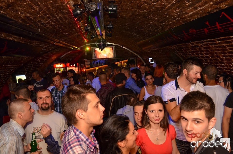 Saturday Night Party @ Escape Club,