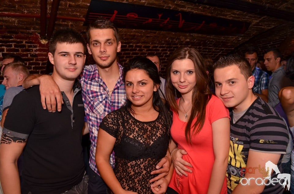 Saturday Night Party @ Escape Club,