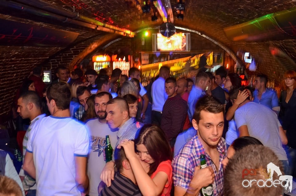 Saturday Night Party @ Escape Club,
