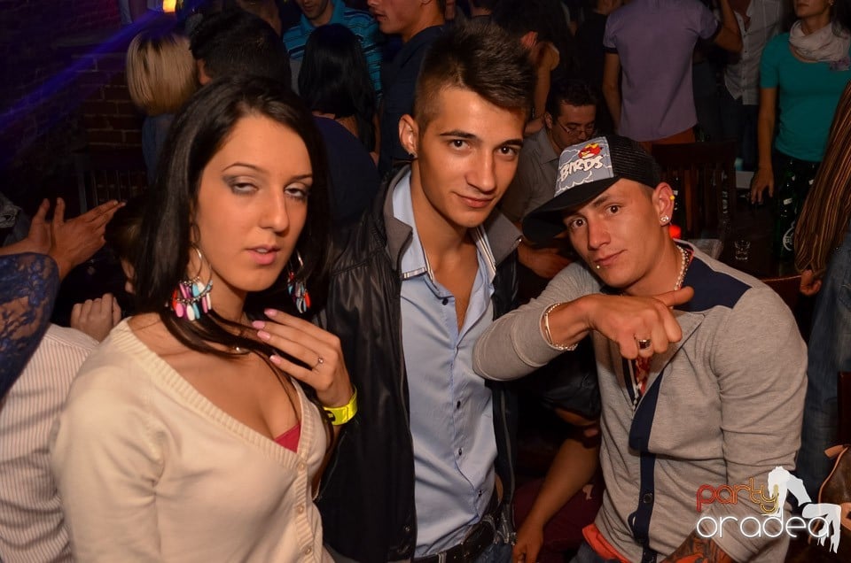 Saturday Night Party @ Escape Club,