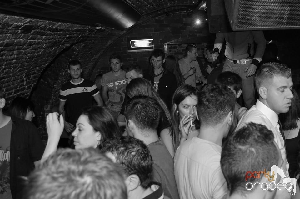 Saturday Night Party @ Escape Club,