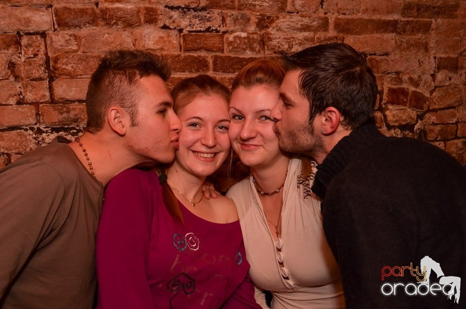 Saturday Night Party @ Escape Club,