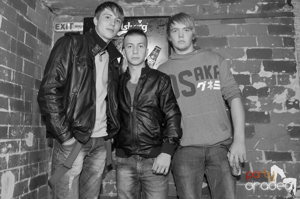 Saturday Night Party @ Escape Club,